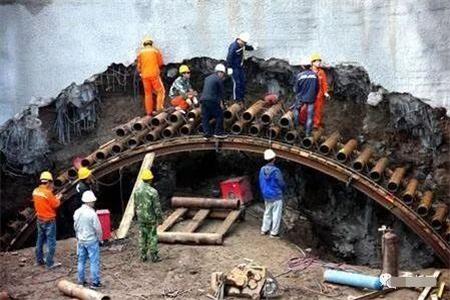 舒城隧道钢花管支护案例